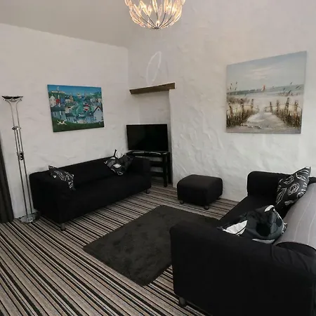 The Old Stables Villa Fishguard Exterior photo